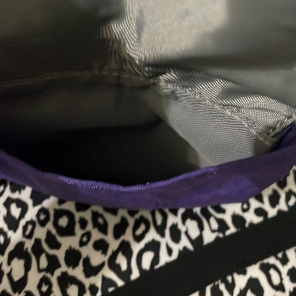 Kipling Crossbody - Picture 6 of 12